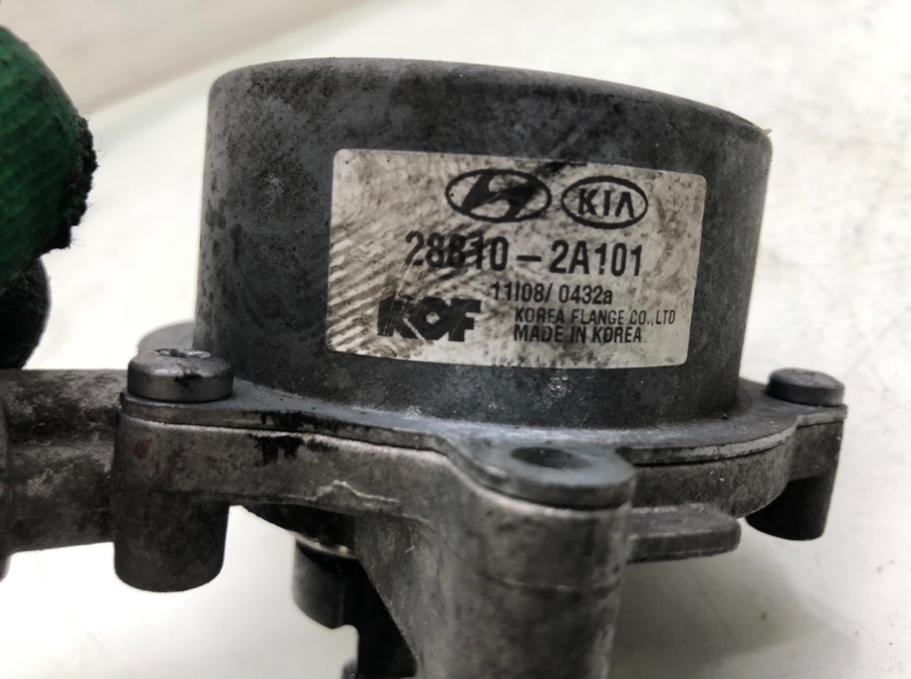 Насос вакуумный бу для Kia Ceed  1.6 CRDi,  2012 г.