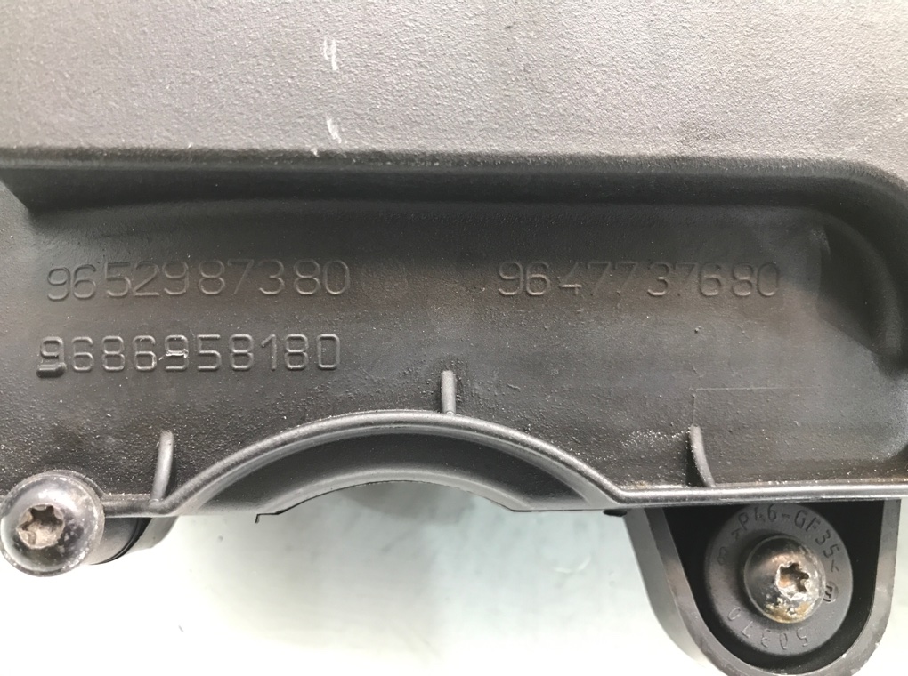 Корпус воздушного фильтра бу для Ford Fiesta 6 1.4 TDCi,  2009 г.