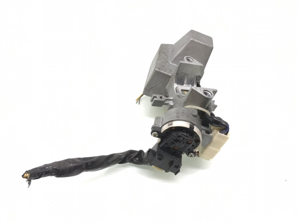 Замок зажигания бу для Suzuki Swift  1.5 i,  2005 г.