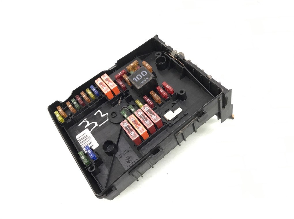 Блок предохранителей бу для Audi A3 8P 2.0 TDi,  2006 г.