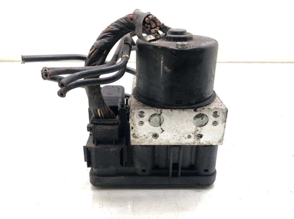 Блок ABS бу для Volvo S40 1.6 D, 2006 г. Блок ABS бу для Volvo S40 1.6 D, 2006 г.