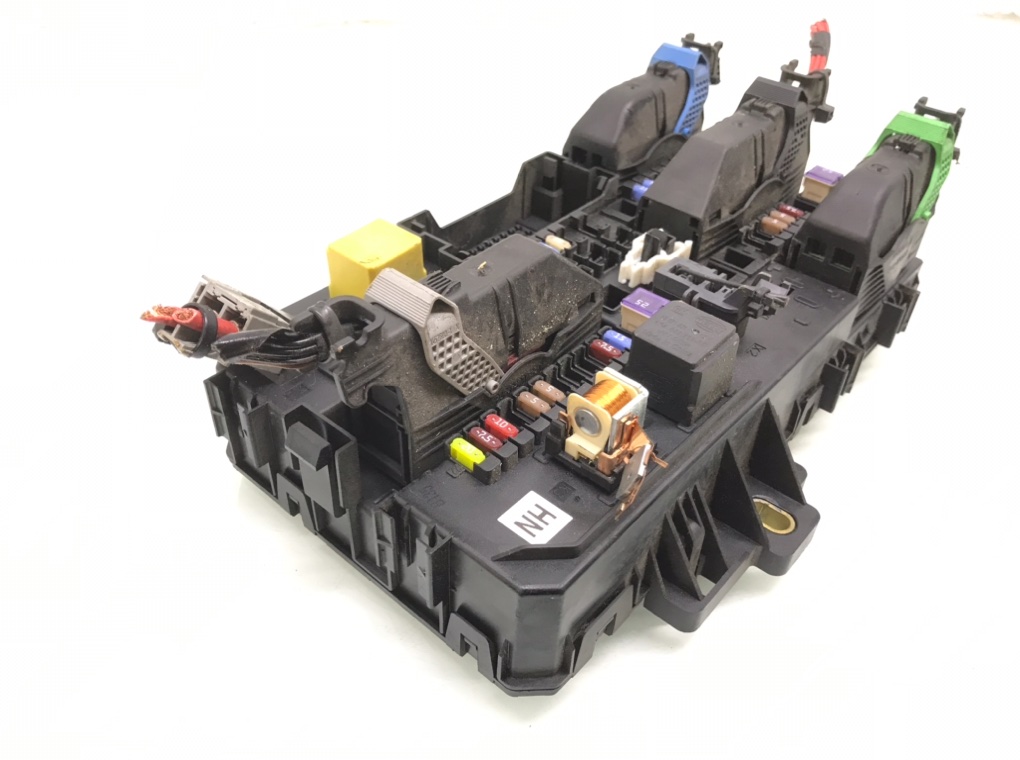 Блок предохранителей бу для Opel Zafira B 1.7 CDTi,  2014 г.