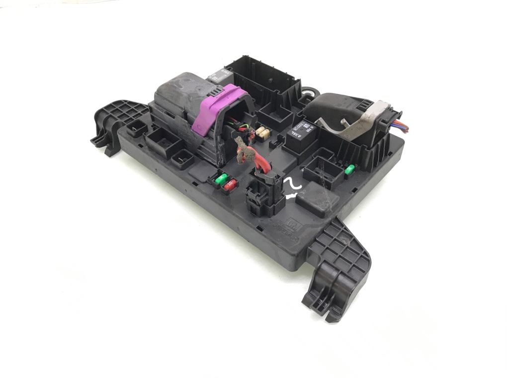 Блок предохранителей бу для Opel Astra J 1.7 CDTi, 2010 г.