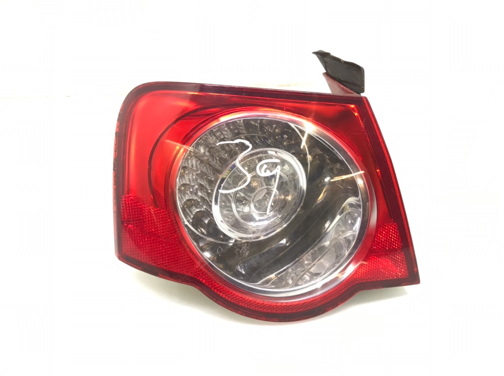 Фонарь задний левый бу для Volkswagen Passat B6 1.9 TDi, 2008 г.