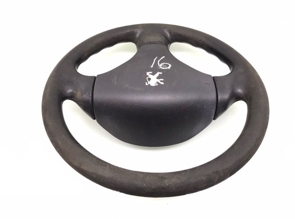 Руль бу для Peugeot 206  1.4 i,  2003 г.