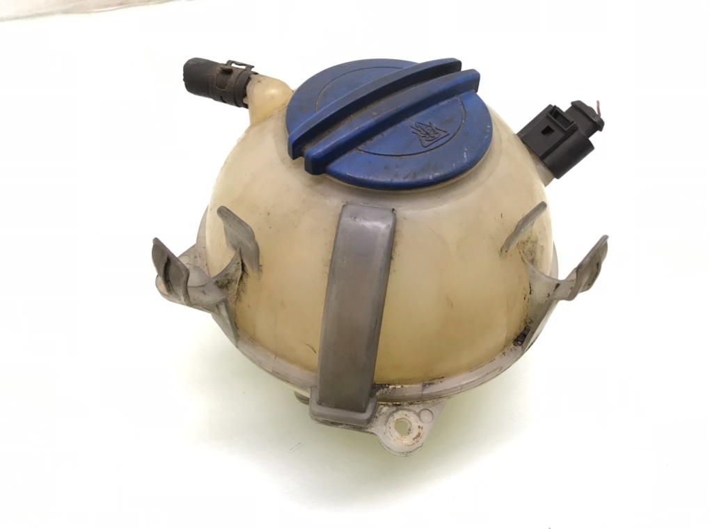 Бачок расширительный бу для Volkswagen Passat B6 2.0 TDi,  2006 г.