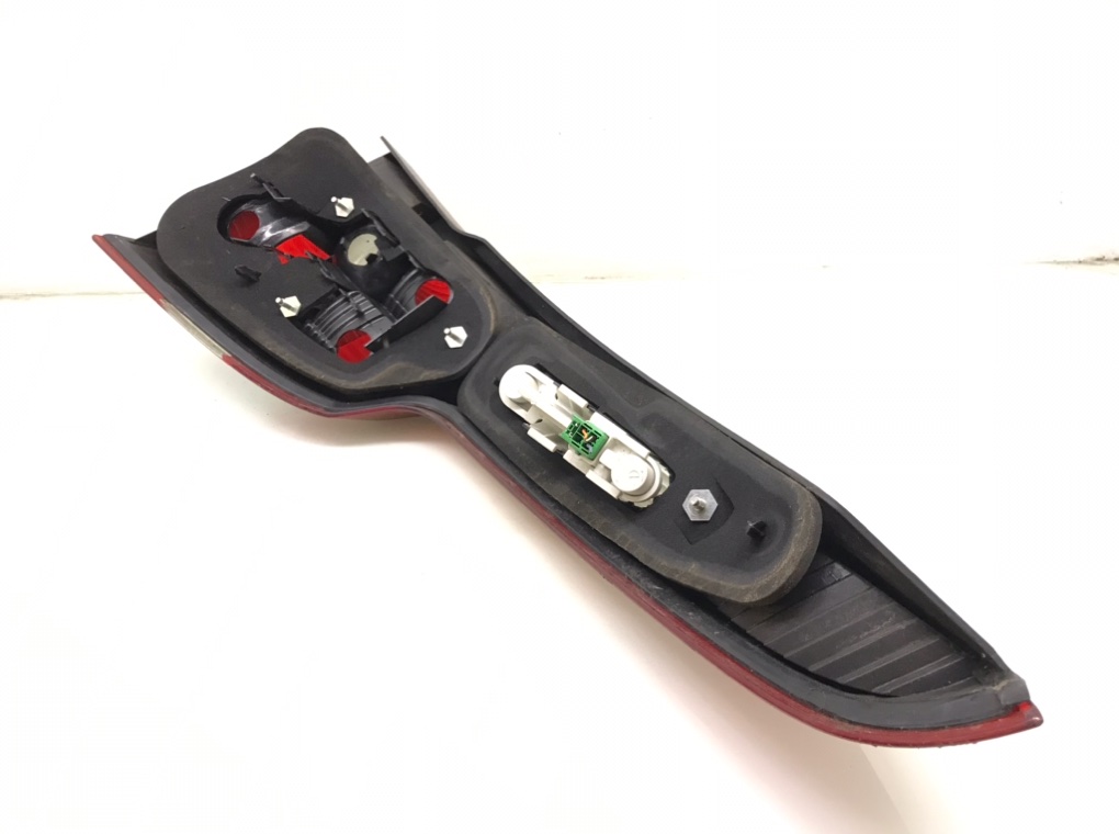 Фонарь задний левый бу для Volvo V50  2.0 TD,  2007 г.