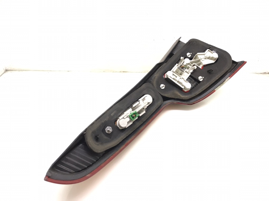 Фонарь задний правый бу для Volvo V50  2.0 TD,  2007 г.