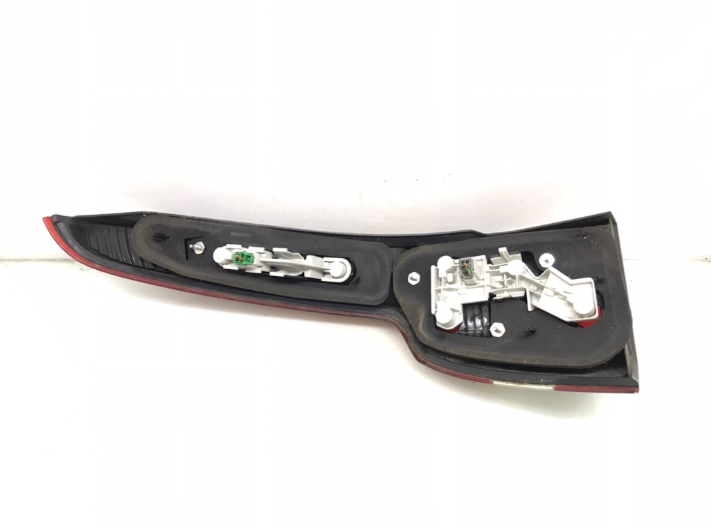 Фонарь задний правый бу для Volvo V50  2.0 TD,  2007 г.