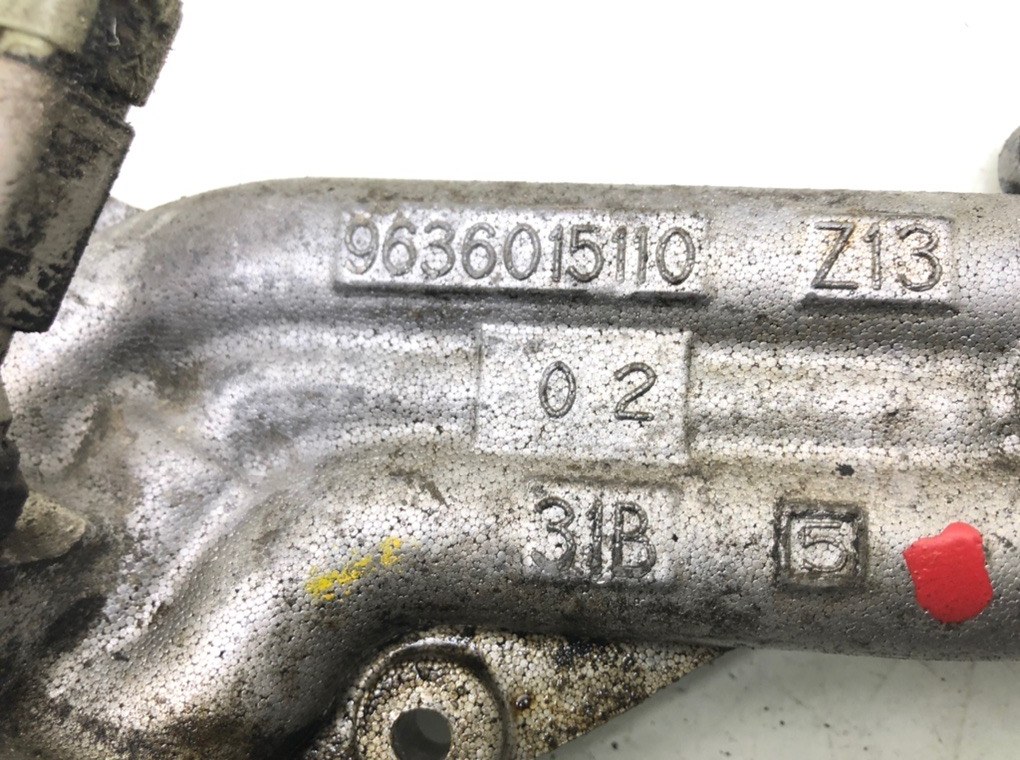 Корпус масляного фильтра бу для Citroen C3  1.4 i,  2002 г.