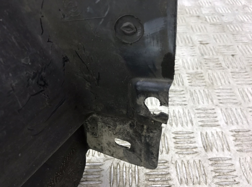 Защита арок передняя левая (подкрылок) бу для BMW 1 E87/E81/E82/E88 1.6 i,  2006 г.