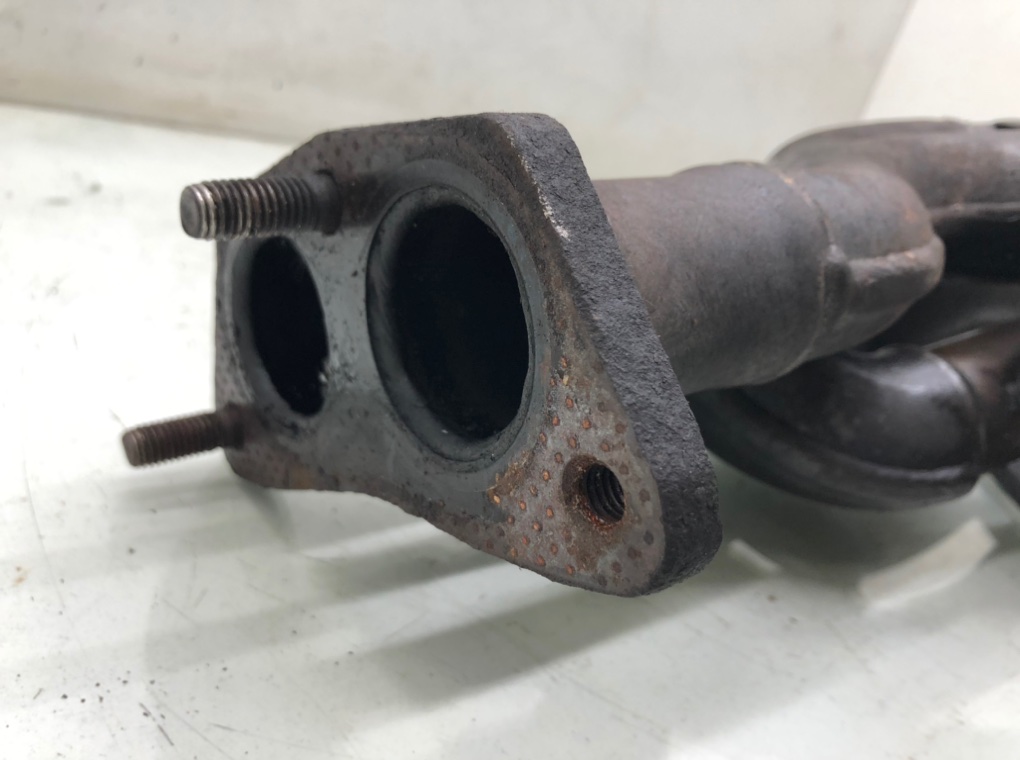 Коллектор выпускной бу для Mazda MX5 1.8 i, 2003 г. Коллектор выпускной бу для Mazda MX5 1.8 i, 2003 г.