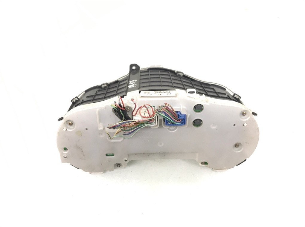 Щиток приборов (приборная панель) бу для Toyota Celica 1.8 i, 1999 г. Щиток приборов (приборная панель) бу для Toyota Celica 1.8 i, 1999 г.