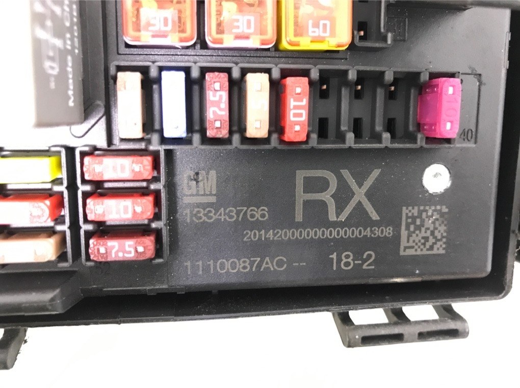 Блок предохранителей бу для Opel Astra J 1.3 CDTi,  2012 г.