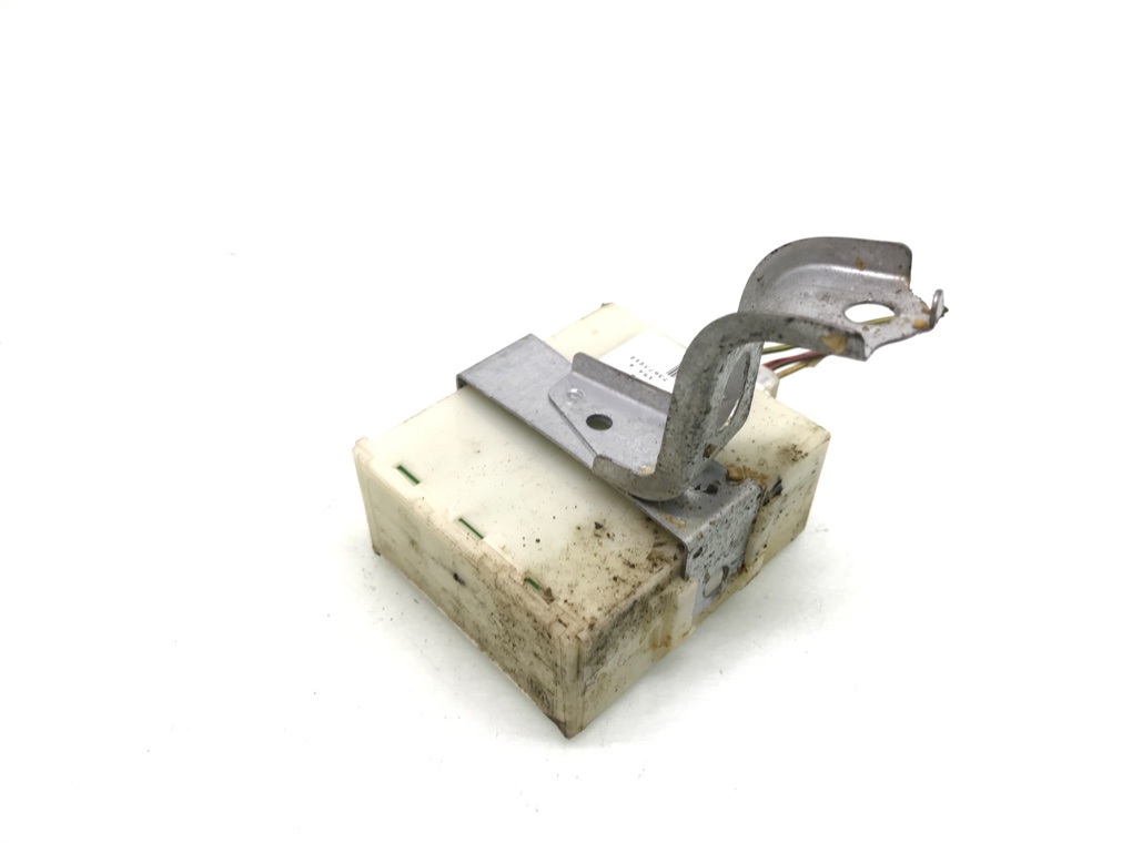 Блок управления центральным замком бу для Toyota Yaris P1 1.4 D-4D,  2004 г.