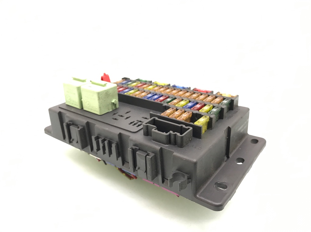 Блок предохранителей бу для Mini Cooper R50 1.6 i,  2002 г.