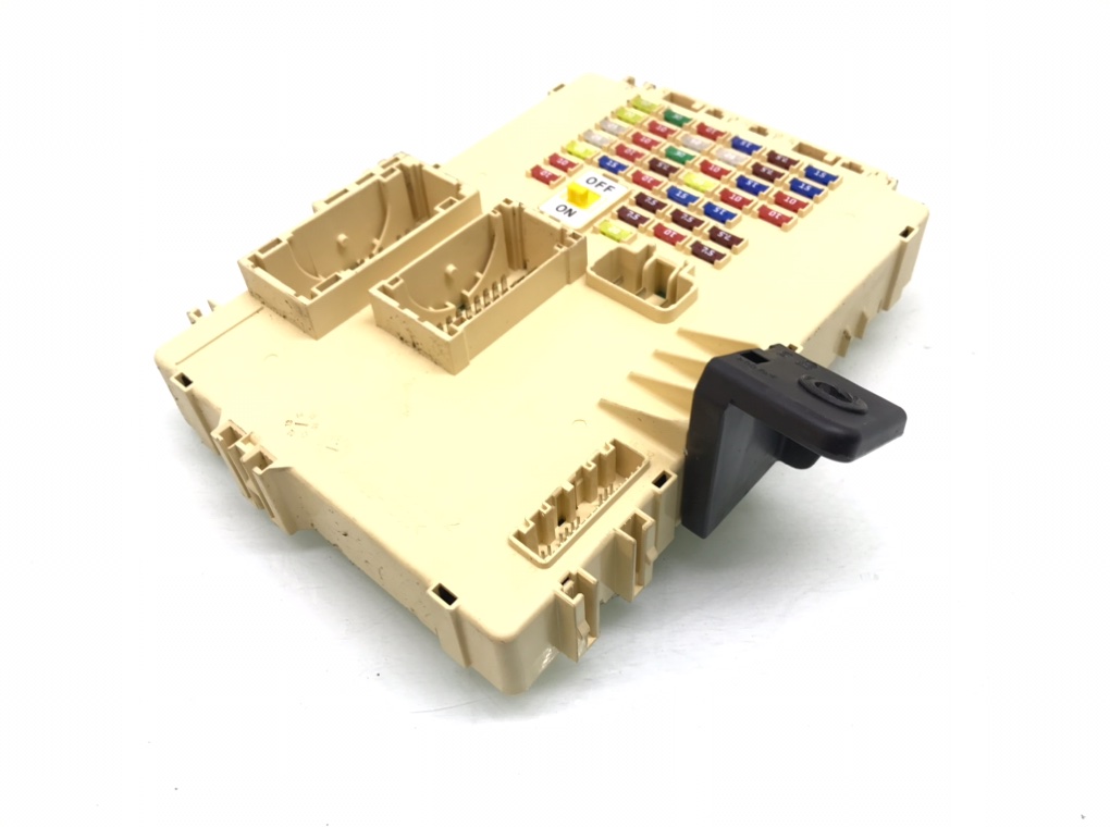 Блок предохранителей бу для Hyundai i40  1.7 CRDi,  2016 г.