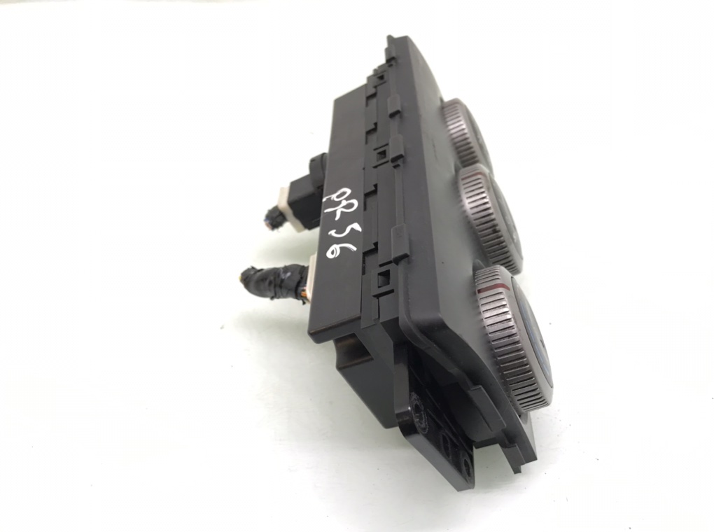 Блок управления печки/климат-контроля бу для Mazda 6 2 2.0 TD, 2008 г. Блок управления печки/климат-контроля бу для Mazda 6 2 2.0 TD, 2008 г.