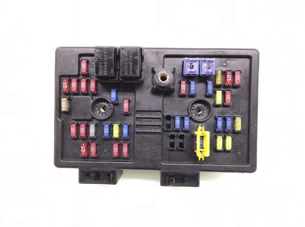 Блок предохранителей бу для Chevrolet Captiva 2.0 VCDi, 2008 г.