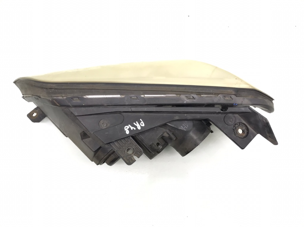 Фара правая бу для Chevrolet Captiva 2.0 VCDi, 2008 г. Фара правая бу для Chevrolet Captiva 2.0 VCDi, 2008 г.