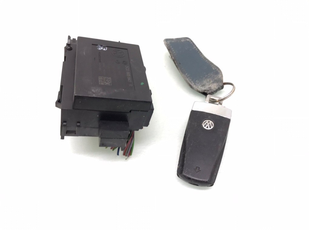 Замок зажигания бу для Volkswagen Passat B6 2.0 TDi, 2007 г. Замок зажигания бу для Volkswagen Passat B6 2.0 TDi, 2007 г.