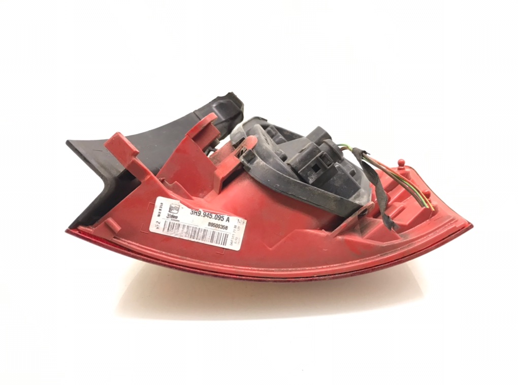 Фонарь задний левый бу для Seat Exeo  2.0 TDi,  2011 г.