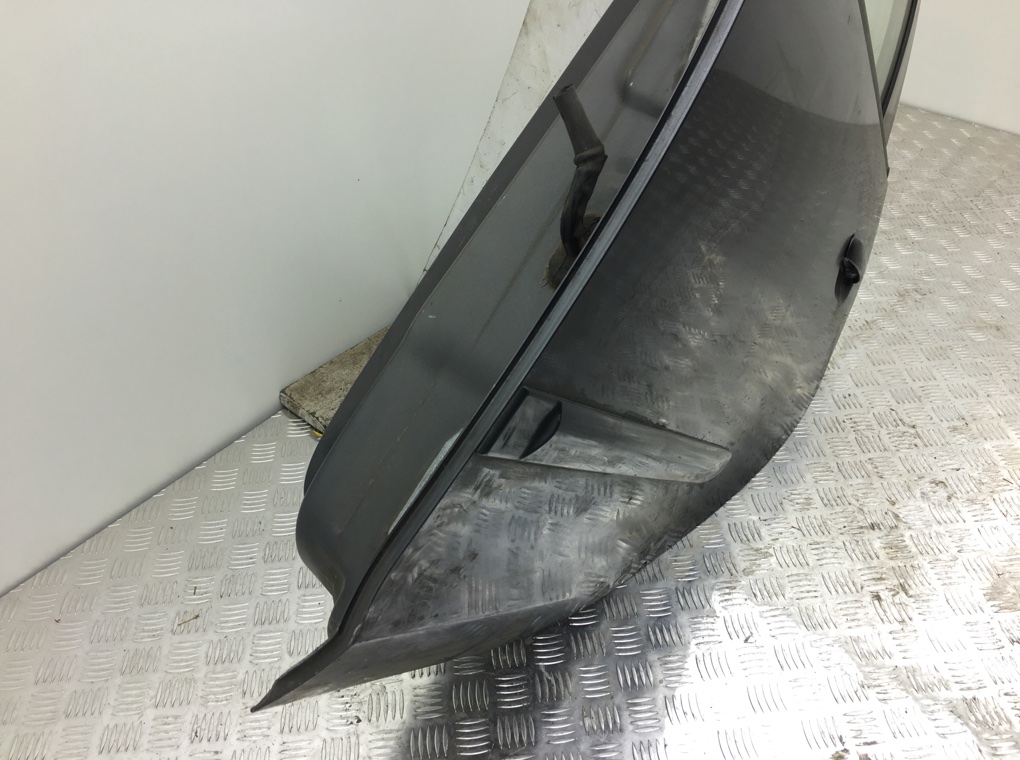 Дверь задняя левая бу для Mitsubishi Colt  1.5 DiD,  2006 г.