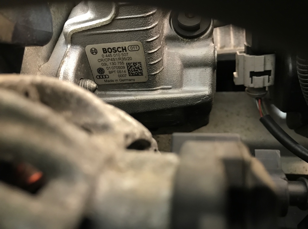 Двигатель (ДВС)  бу для Audi A4 B8 2.0 TDi,  2009 г.