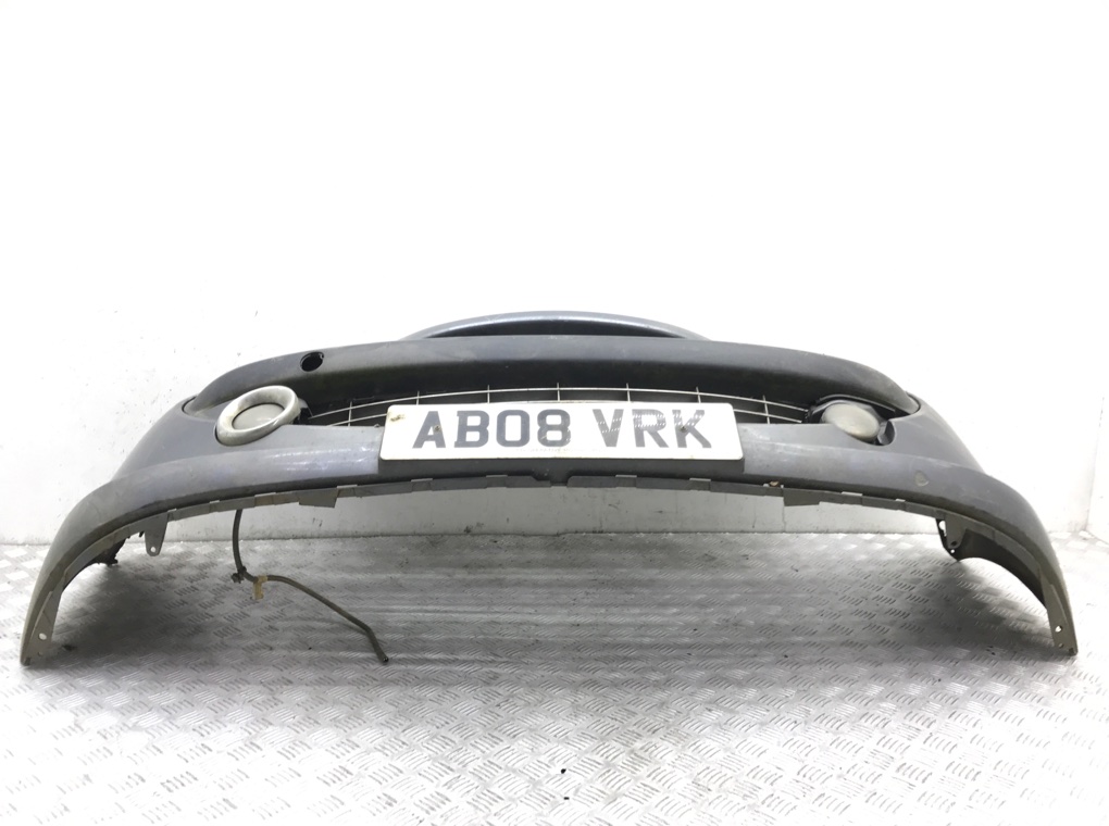 Бампер передний бу для Peugeot 207  1.6 HDi,  2008 г.