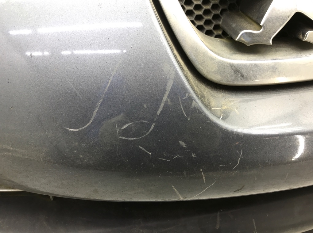 Бампер передний бу для Peugeot 207  1.6 HDi,  2008 г.