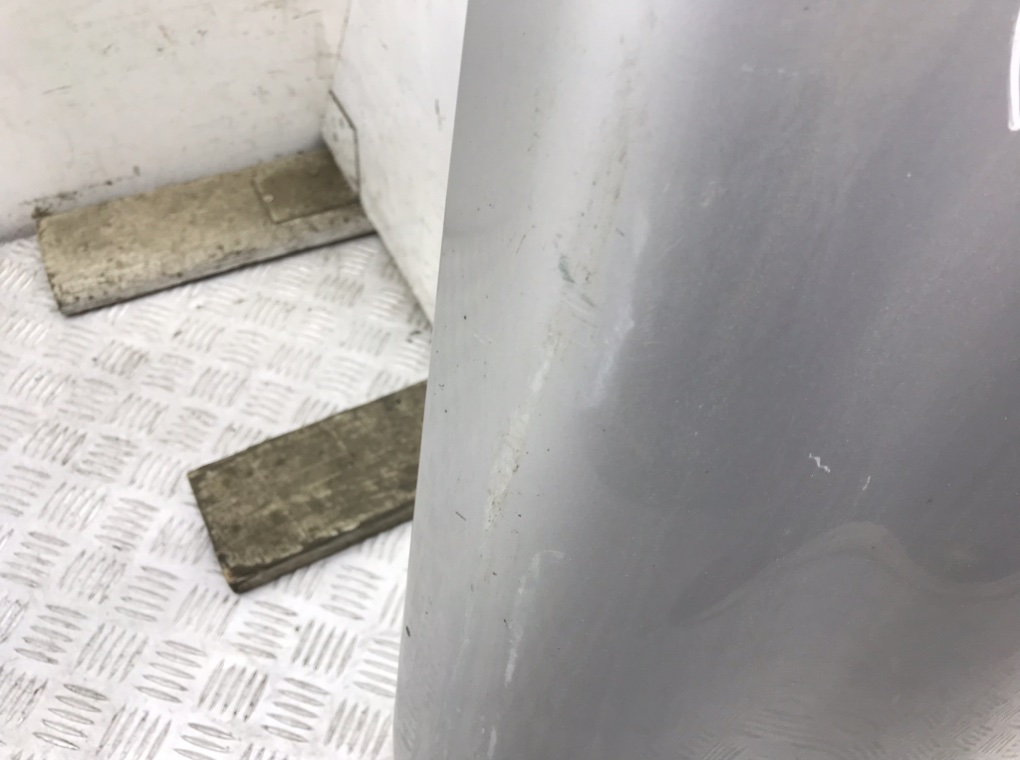 Крыло переднее правое бу для Renault Megane 2 1.6 i,  2007 г.