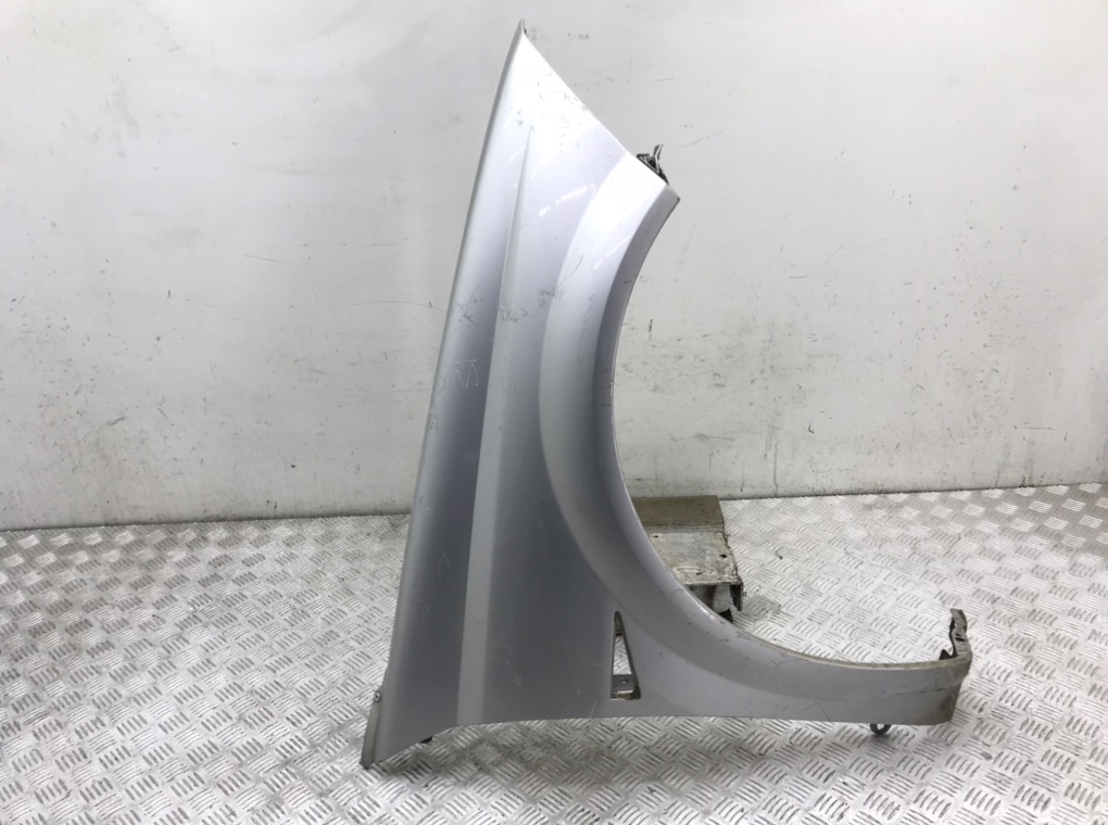 Крыло переднее правое бу для Renault Megane 2 1.9 DCi, 2006 г.