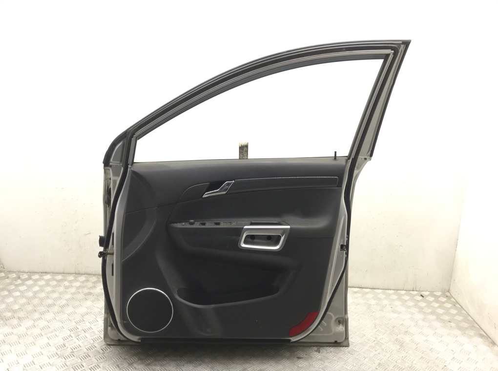 Дверь передняя правая бу для Opel Antara  2.0 CDTi,  2009 г.