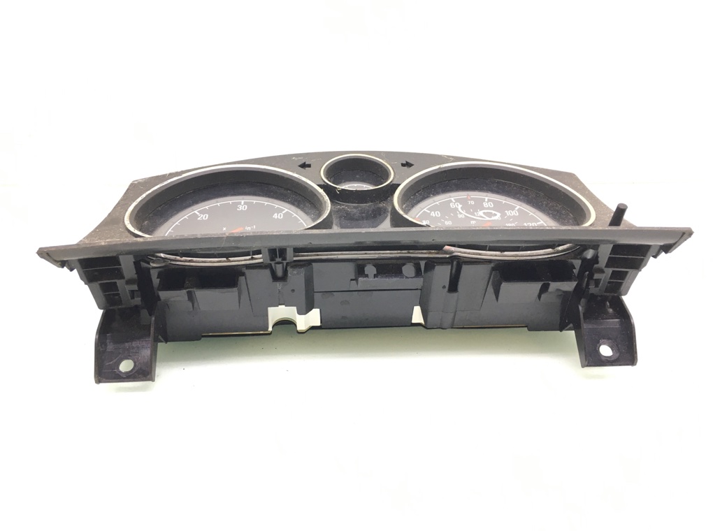 Щиток приборов (приборная панель) бу для Opel Zafira B 1.9 CDTi, 2007 г. Щиток приборов (приборная панель) бу для Opel Zafira B 1.9 CDTi, 2007 г.