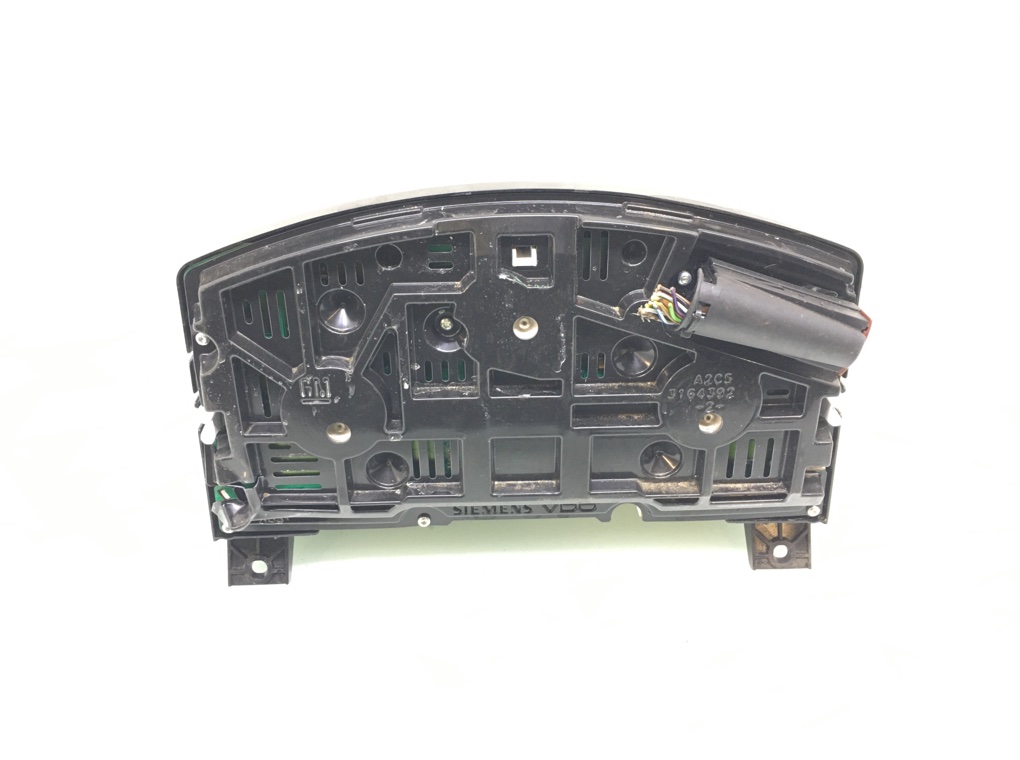 Щиток приборов (приборная панель) бу для Opel Zafira B 1.9 CDTi, 2007 г. Щиток приборов (приборная панель) бу для Opel Zafira B 1.9 CDTi, 2007 г.