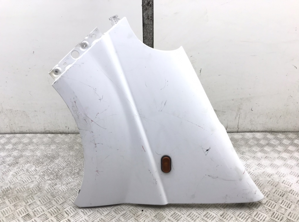 Крыло переднее левое бу для Opel Vivaro , 2009