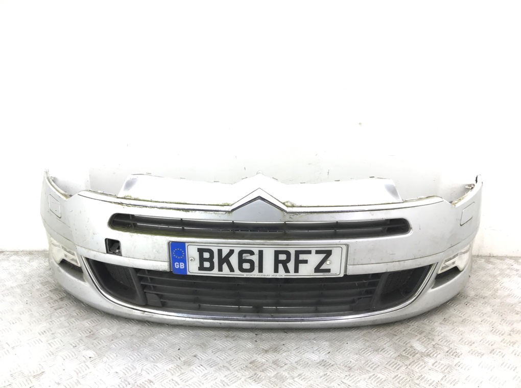 Бампер передний бу для Citroen C5 2.0 HDi, 2011 г.