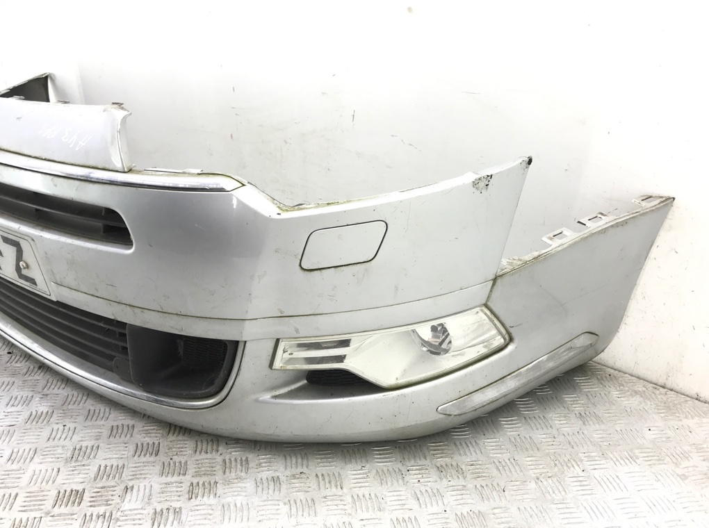 Бампер передний бу для Citroen C5  2.0 HDi,  2011 г.