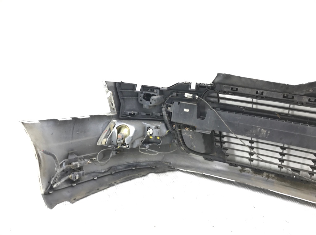 Бампер передний бу для Citroen C5  2.0 HDi,  2011 г.