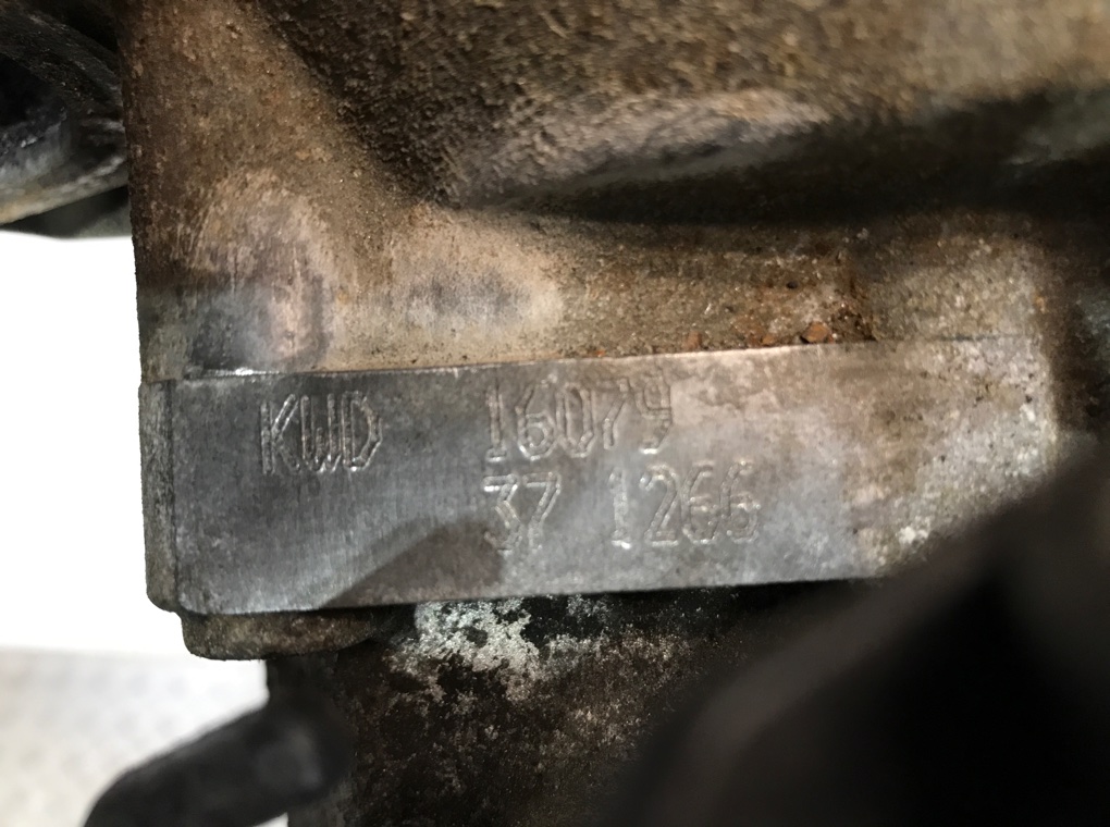 КПП механическая (МКПП) бу для Volkswagen Touran  1.9 TDi,  2009 г. KWD