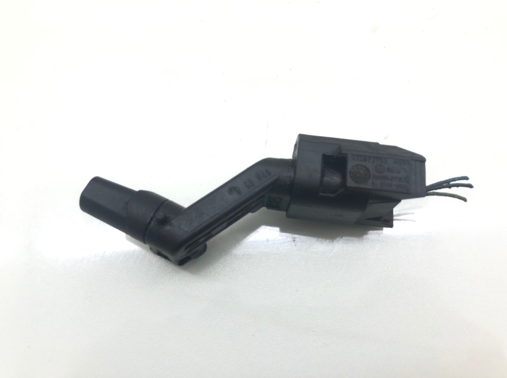 Датчик коленвала бу для Audi A4 B7 2.0 TDi,  2005 г.