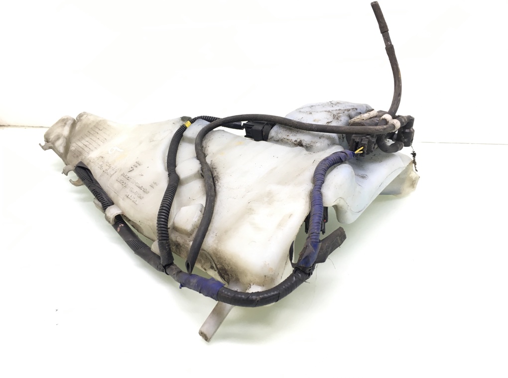 Бачок омывателя бу для Volvo V50  1.6 TD,  2009 г.