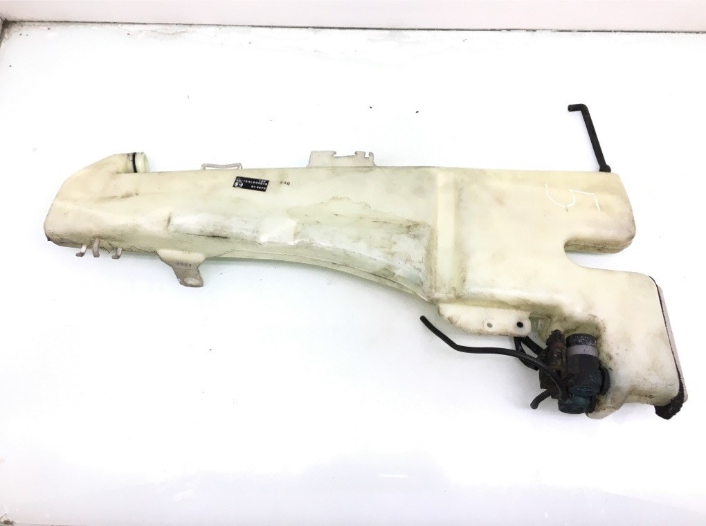 Бачок омывателя бу для Honda CR-V  2.0 i,  2002 г.