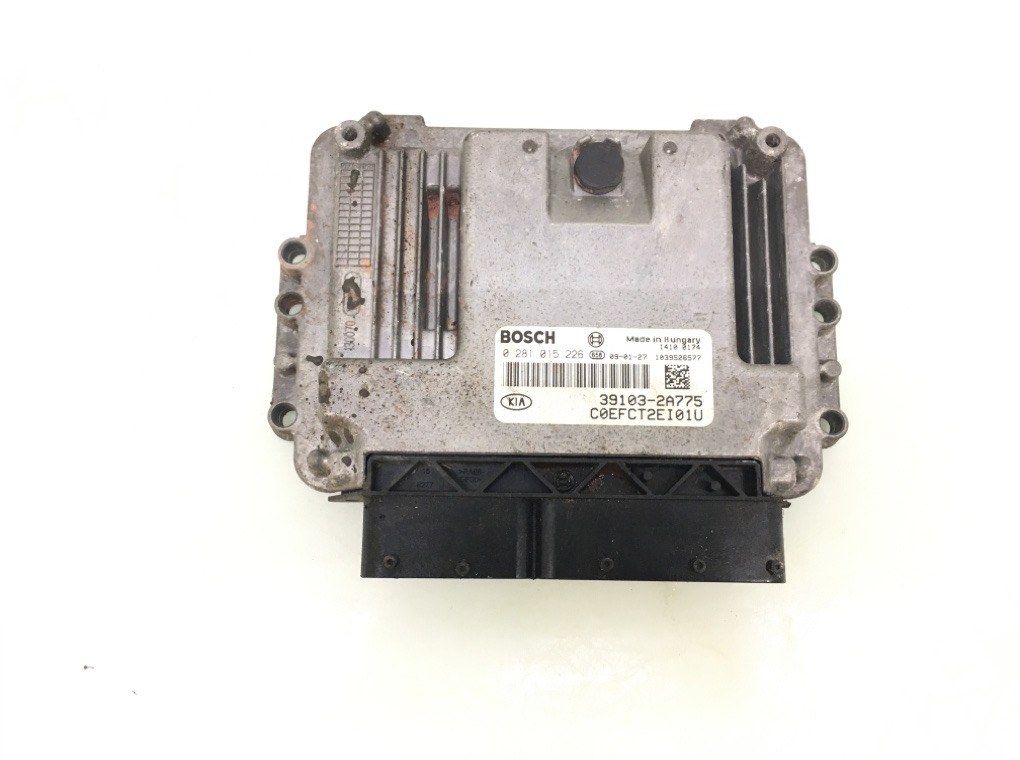 Блок управления двигателем бу для Kia Ceed 1 1.6 CRDi, 2009 г.