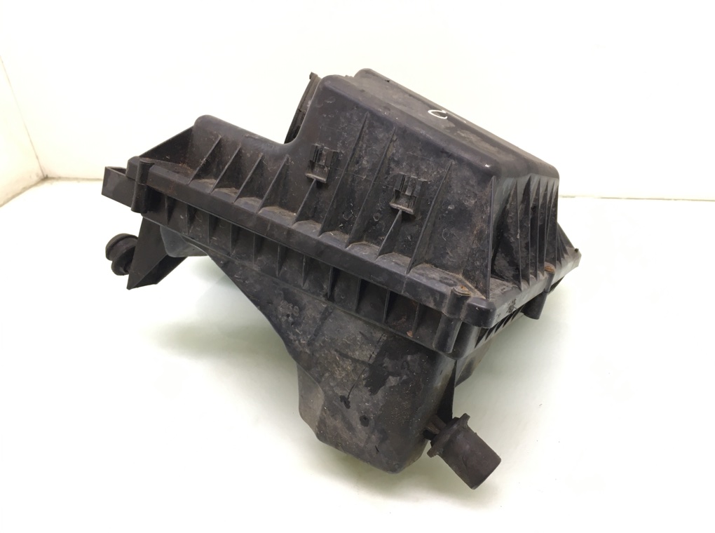 Корпус воздушного фильтра бу для Opel Astra J 1.3 CDTi, 2013 г. Корпус воздушного фильтра бу для Opel Astra J 1.3 CDTi, 2013 г.