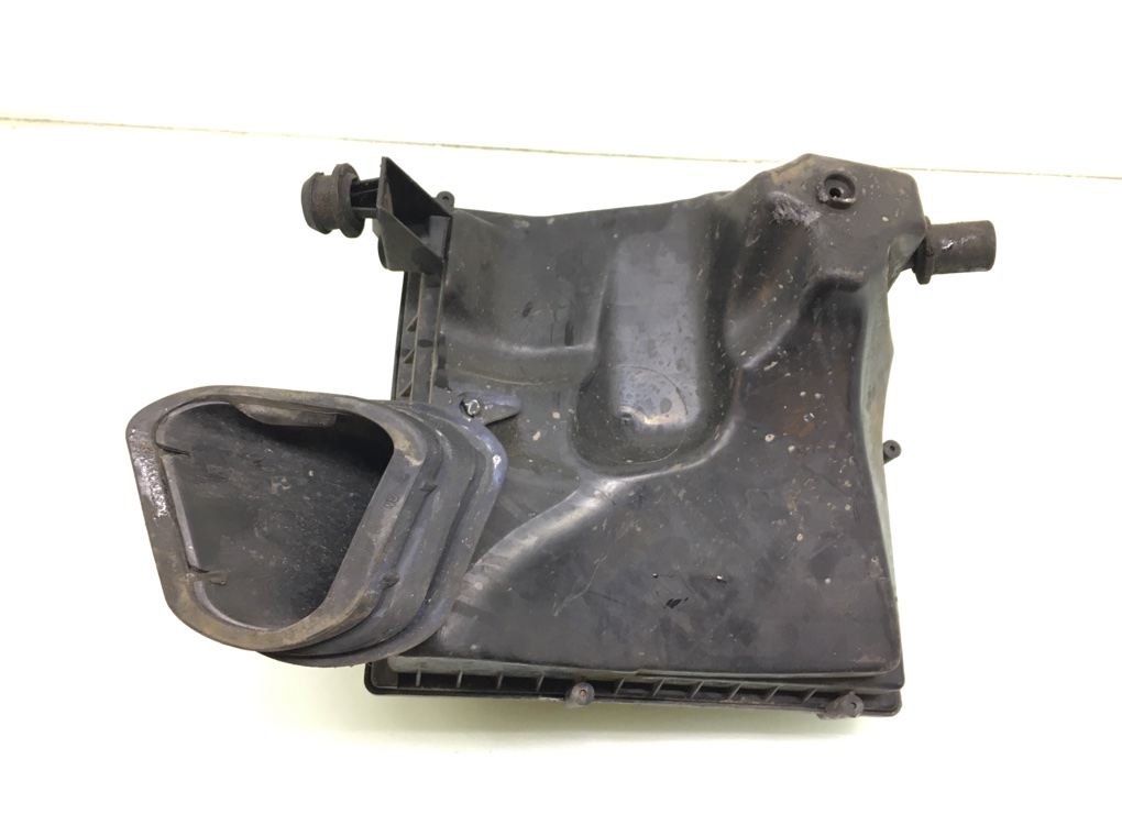 Корпус воздушного фильтра бу для Opel Astra J 1.3 CDTi, 2013 г. Корпус воздушного фильтра бу для Opel Astra J 1.3 CDTi, 2013 г.