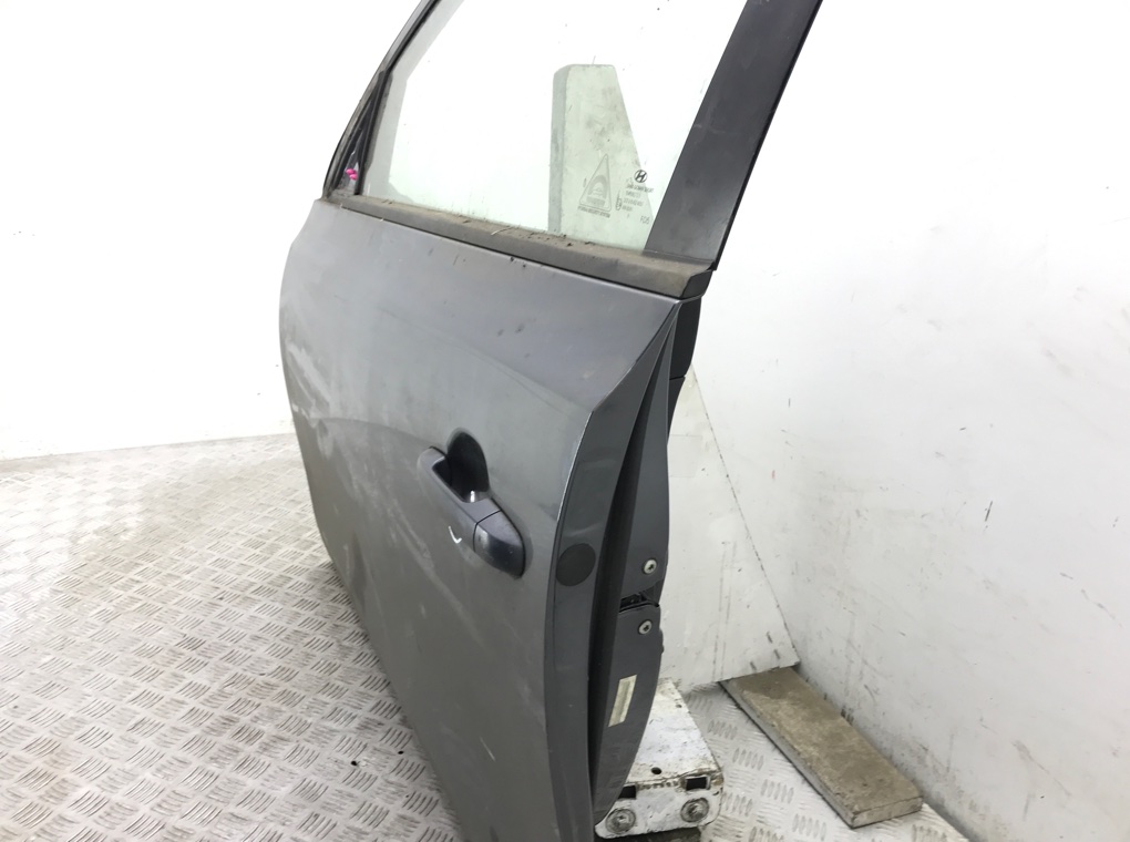 Дверь передняя левая бу для Hyundai i30  1.4 i,  2010 г.