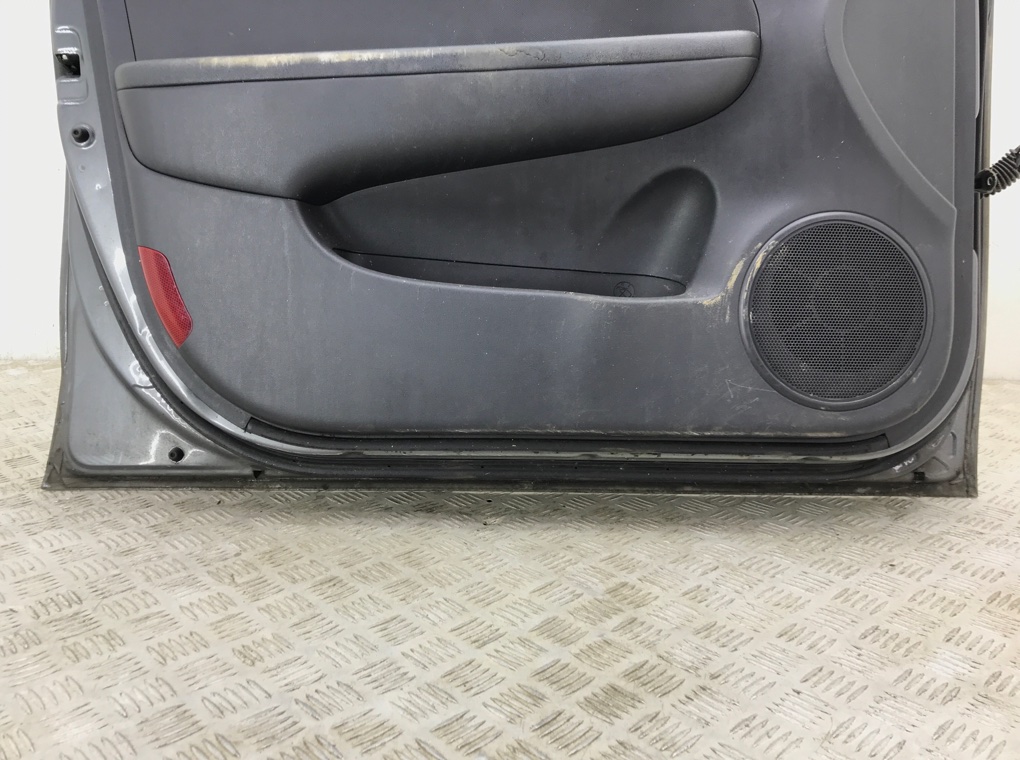 Дверь передняя левая бу для Hyundai i30  1.4 i,  2010 г.