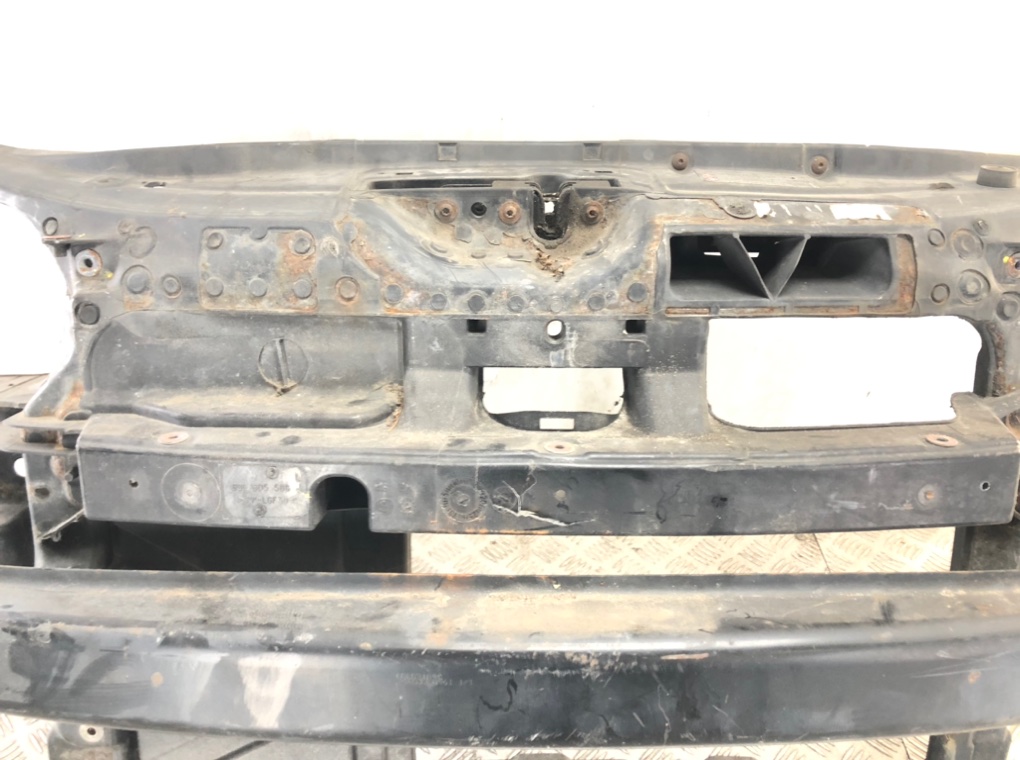 Панель передняя (телевизор) бу для Volkswagen Polo 4 1.2 i,  2003 г.