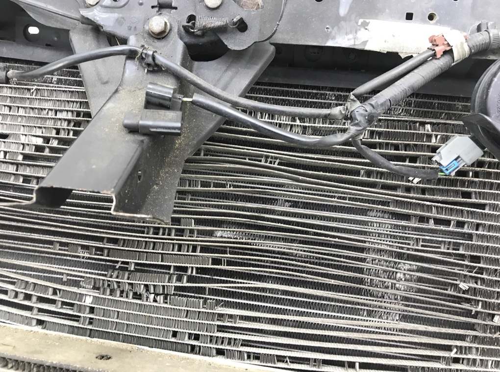 Панель передняя (телевизор) бу для Nissan Qashqai  1.5 DCi,  2009 г.